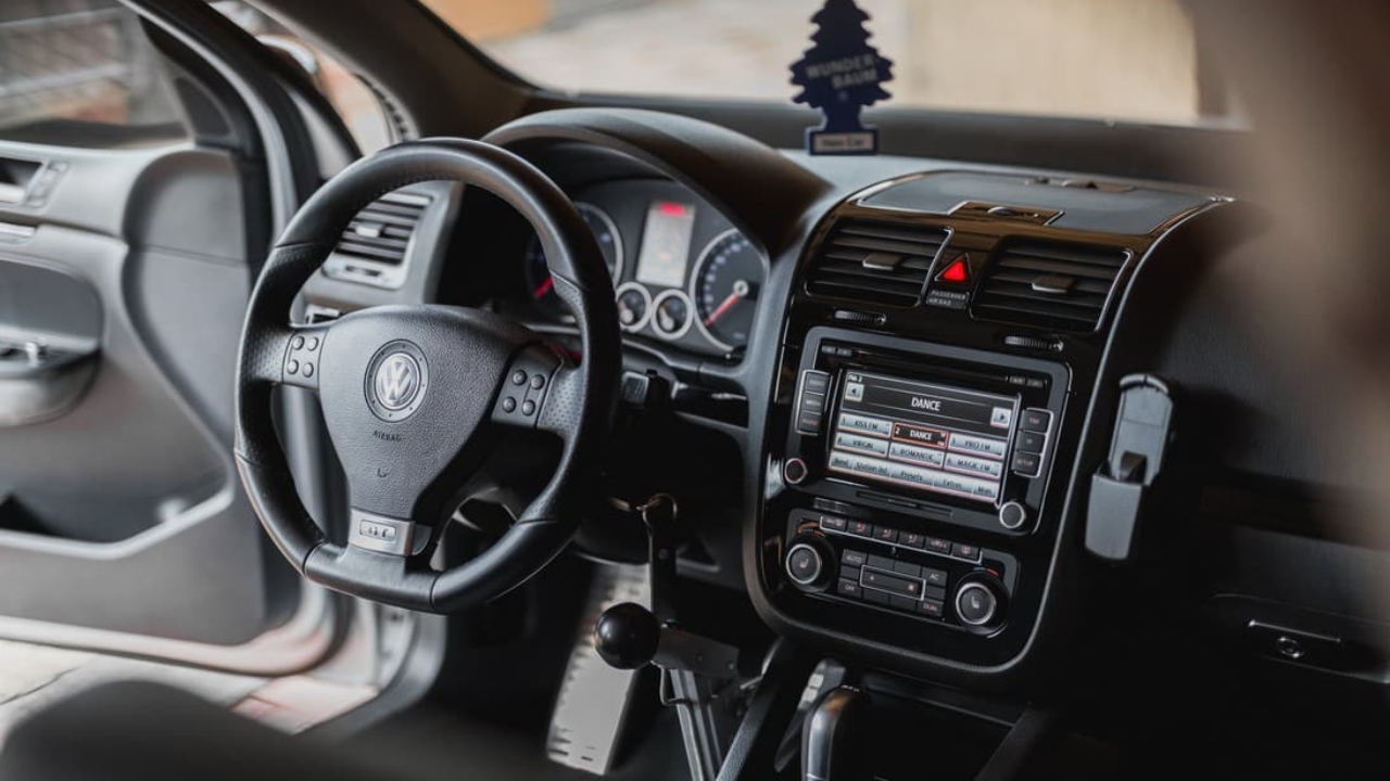 Installazione radio Alpine su Fiat Panda - Audiogamma Hi-Fi